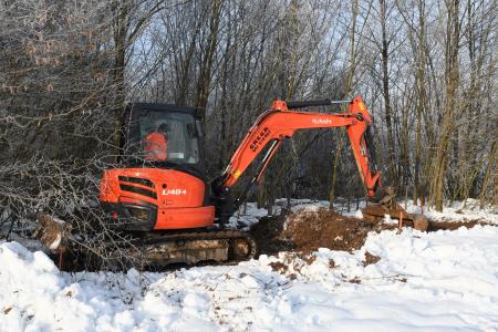 4 Izkop mlake na severnem delu polja. Foto P. Golob